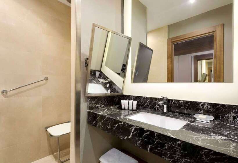 Hotel Ramada By Wyndham Elazığ