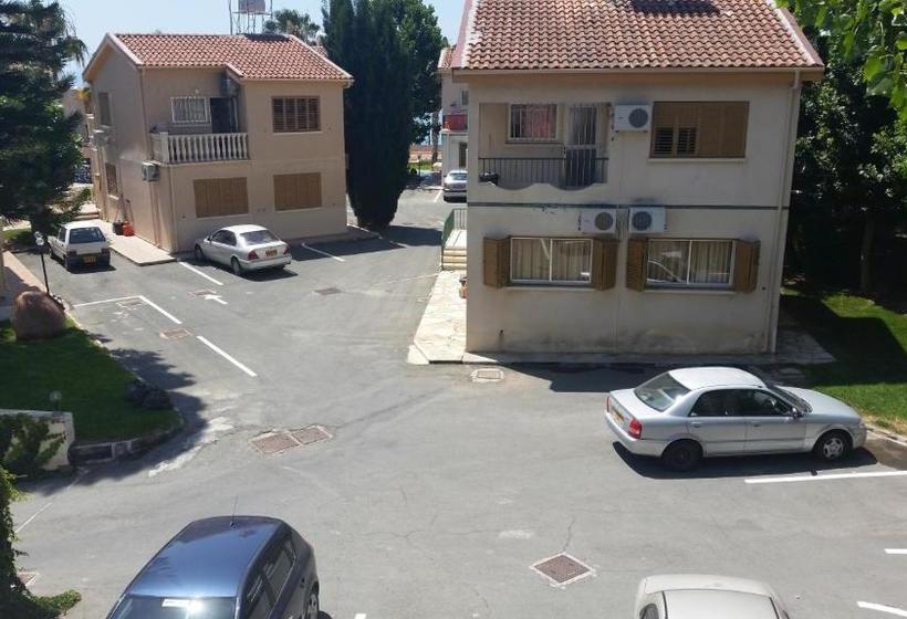 Kotzias Beach Apartments