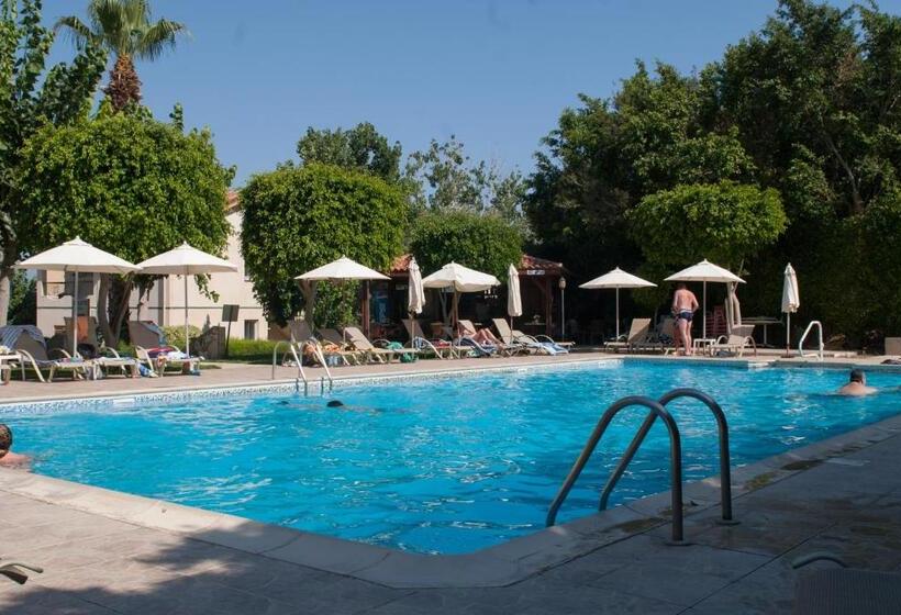 Kotzias Beach Apartments