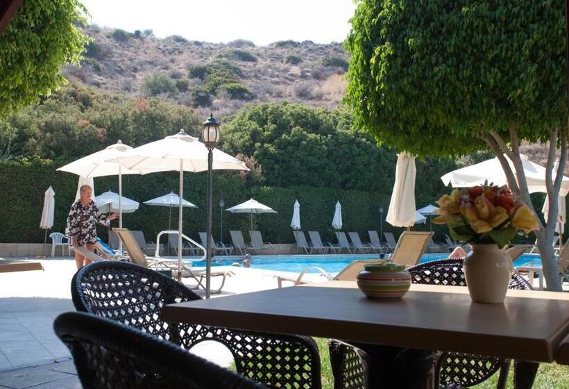 Kotzias Beach Apartments