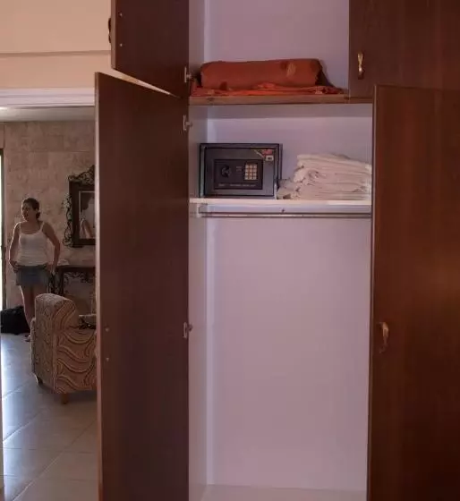 Kotzias Beach Apartments