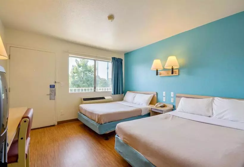 汽车旅馆 Rodeway Inn