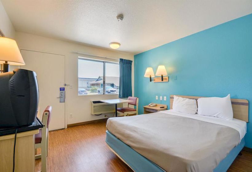 汽车旅馆  Rodeway Inn