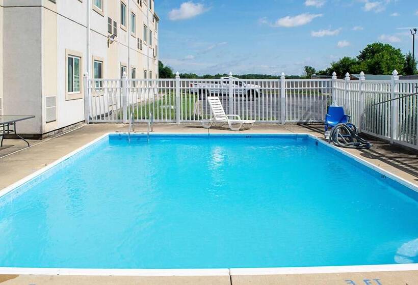 Motel 6 Seymour, In North