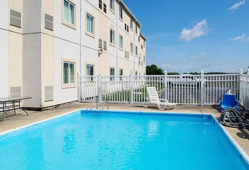 Motel 6 Seymour, In   North