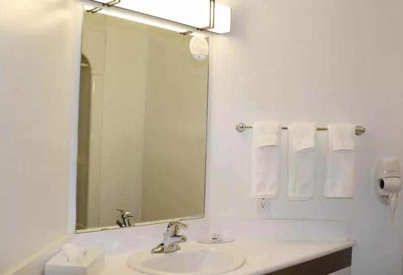 Motel Days Inn By Wyndham Stony Plain