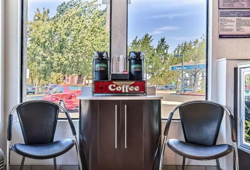 Motel 6pleasanton, Ca