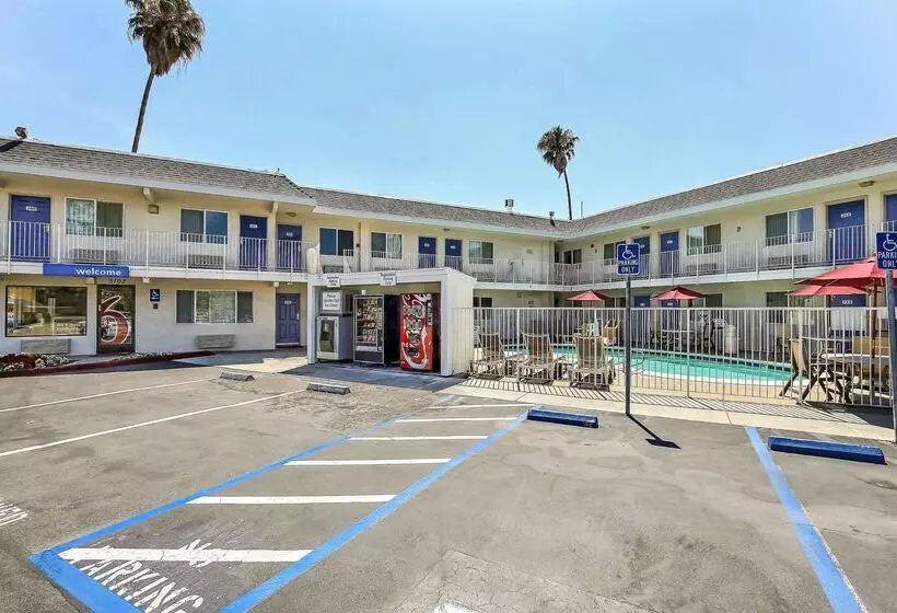 Motel 6pleasanton, Ca