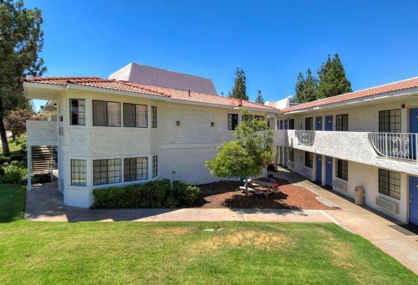 Motel 6san Dimas, Ca  Los Angeles