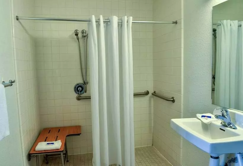 Motel 6santa Nella, Ca  Los Banos  Interstate 5