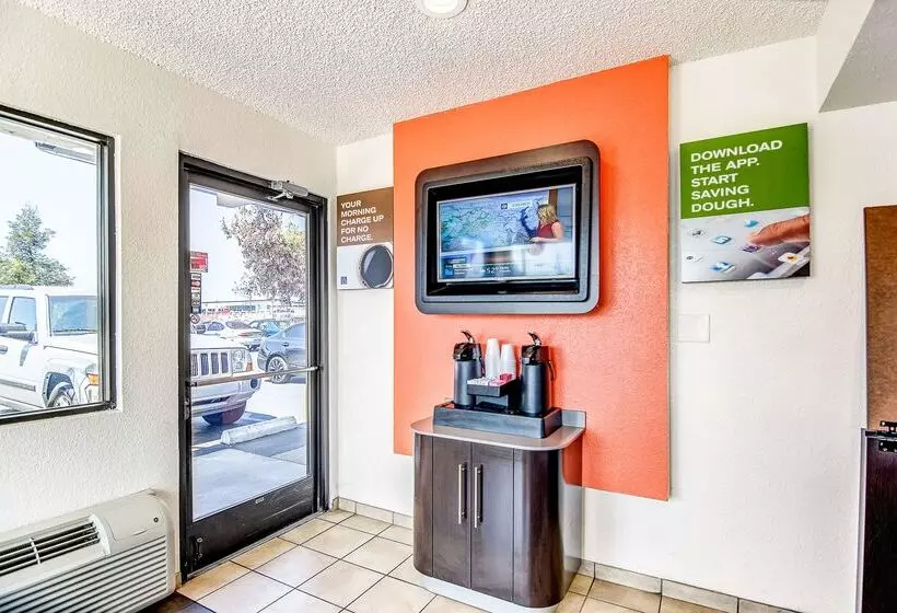 Motel 6stockton, Ca  Charter Way West