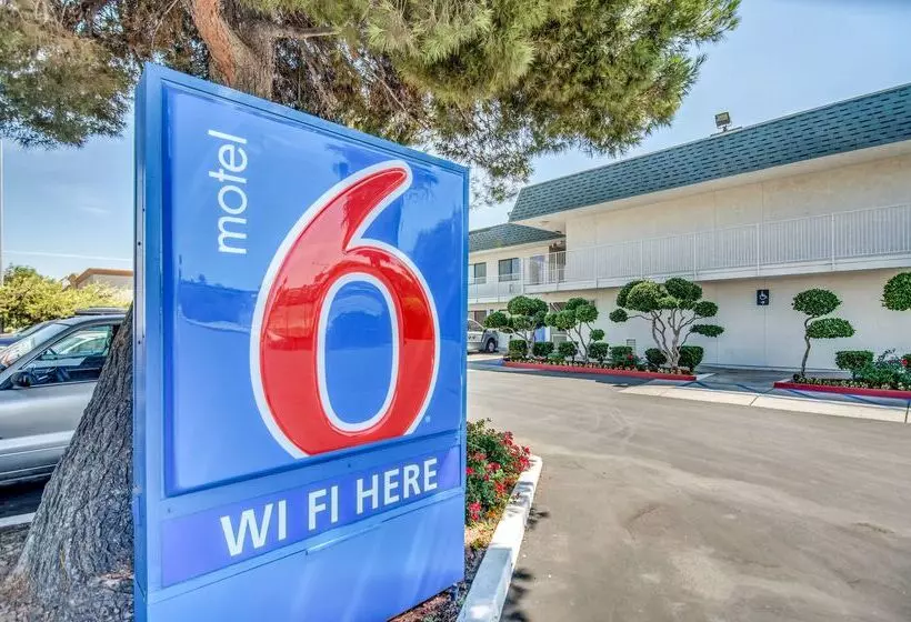 モーテル Park Inn By Radisson, Tracy