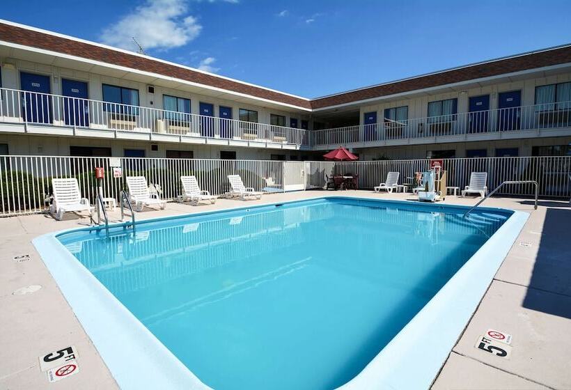 Motel 6windsor Locks, Ct  Hartford