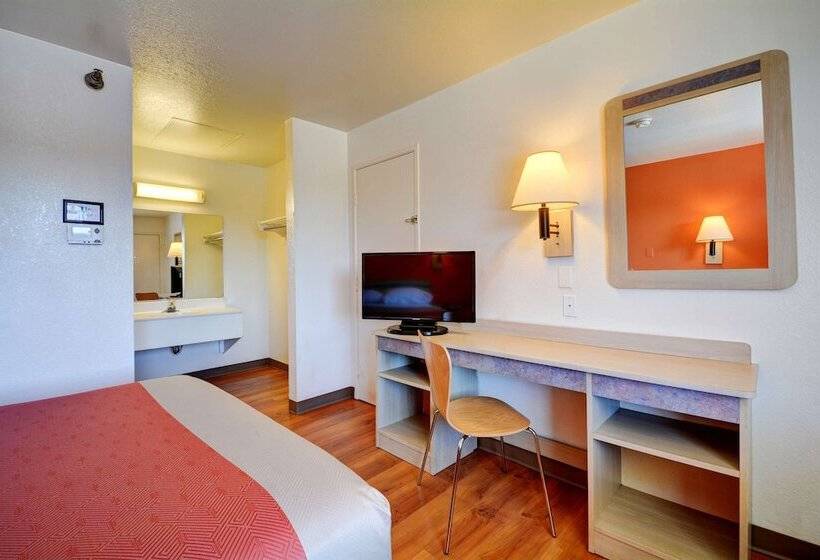 Motel 6windsor Locks, Ct  Hartford