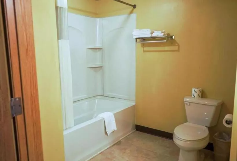 모텔 Regal Inn Coffeyville