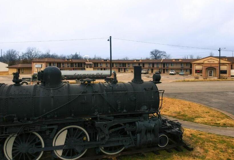 فندق على الطريق Regal Inn Coffeyville