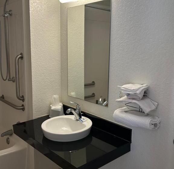 Мотель Rodeway Inn