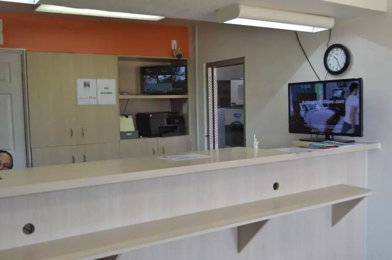 モーテル Super 7 Inn