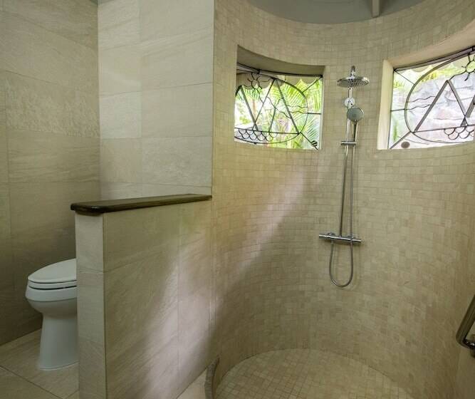 استراحتگاه East Winds St. Lucia All Inclusive