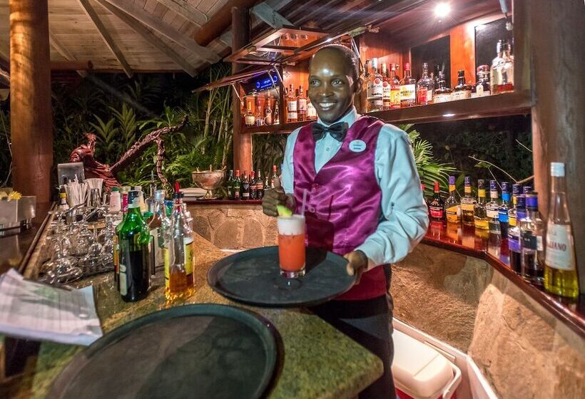 استراحتگاه East Winds St. Lucia All Inclusive