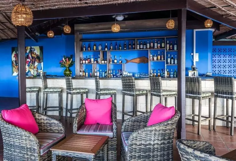 استراحتگاه East Winds St. Lucia All Inclusive