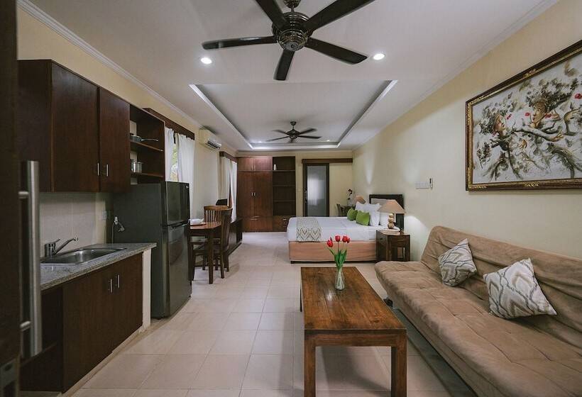 Курорт Medewi Bay Retreat