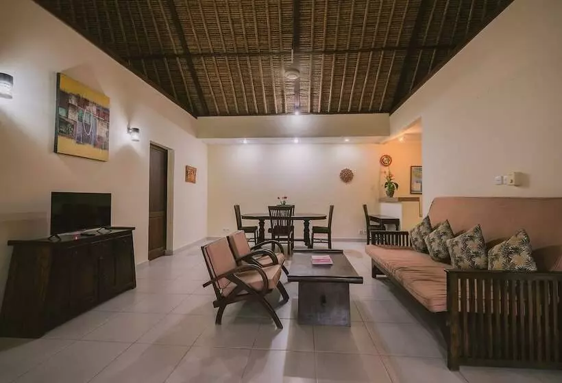 Курорт Medewi Bay Retreat