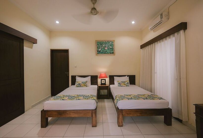 Курорт Medewi Bay Retreat