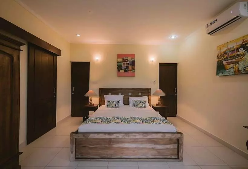 Курорт Medewi Bay Retreat