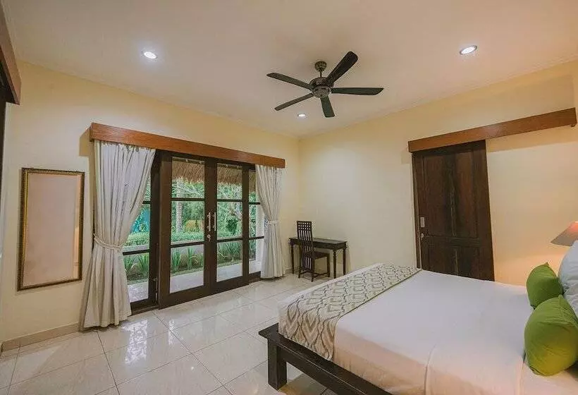 Курорт Medewi Bay Retreat