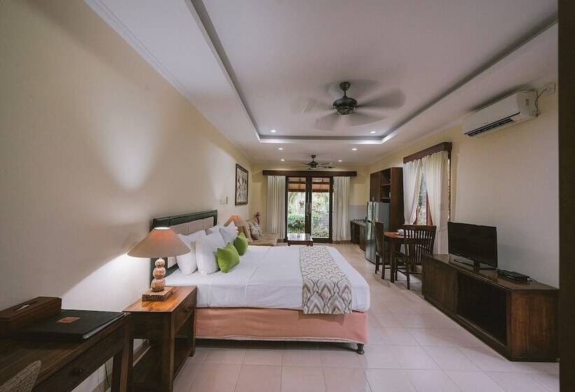 Курорт Medewi Bay Retreat