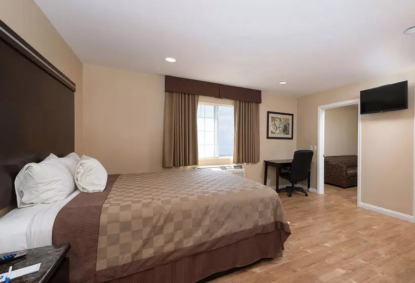 モーテル Rodeway Inn & Suites Chula Vista San Diego South