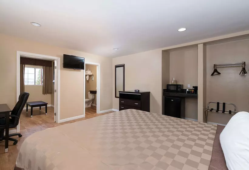 モーテル Rodeway Inn & Suites Chula Vista San Diego South