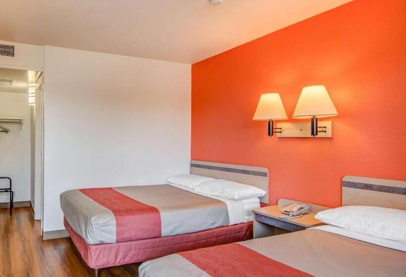 モーテル Park Inn By Radisson, Tracy