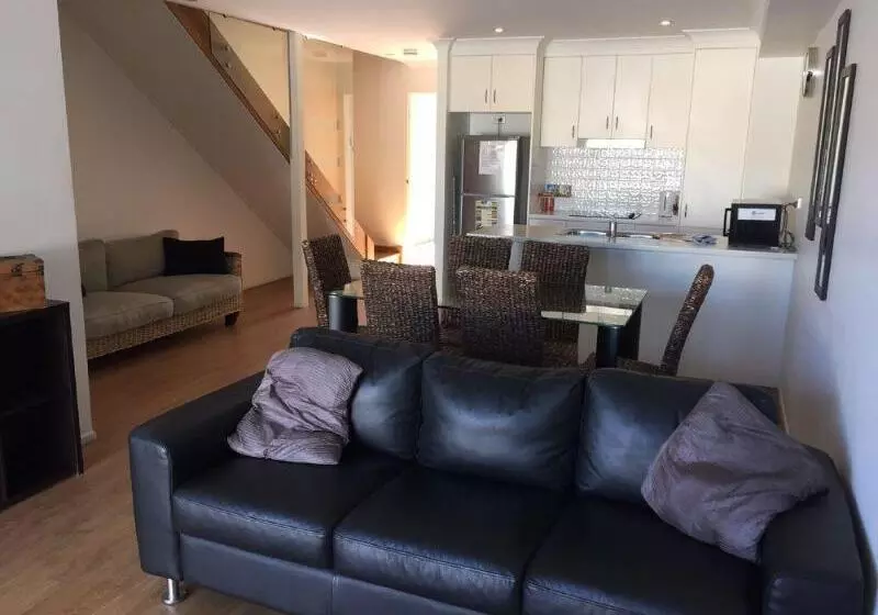 Alexandra Apartments