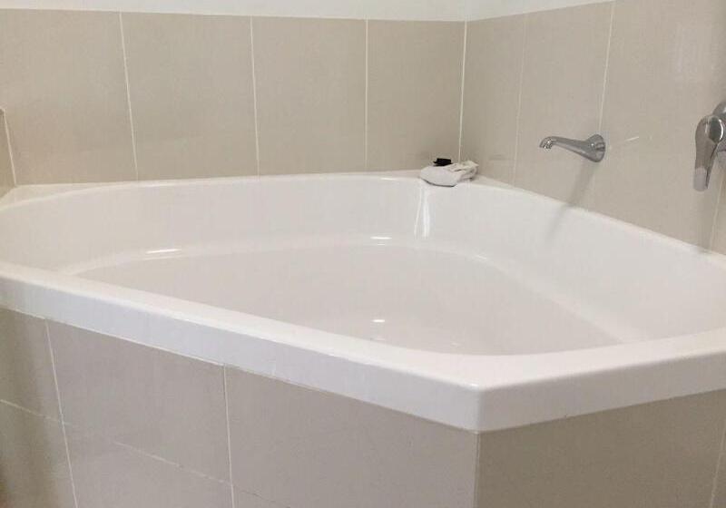 Alexandra Apartments