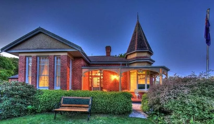 Alexandria Bed And Breakfast