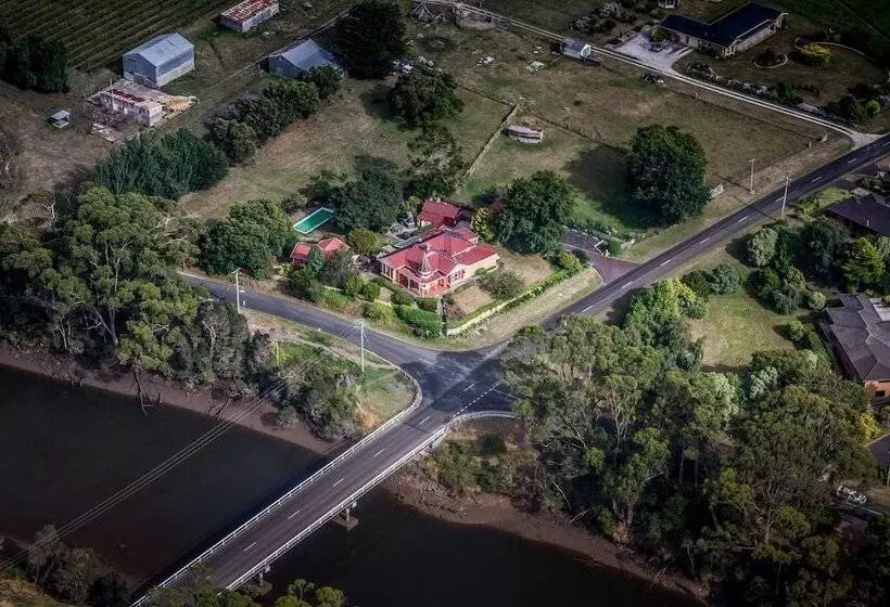 Alexandria Bed And Breakfast