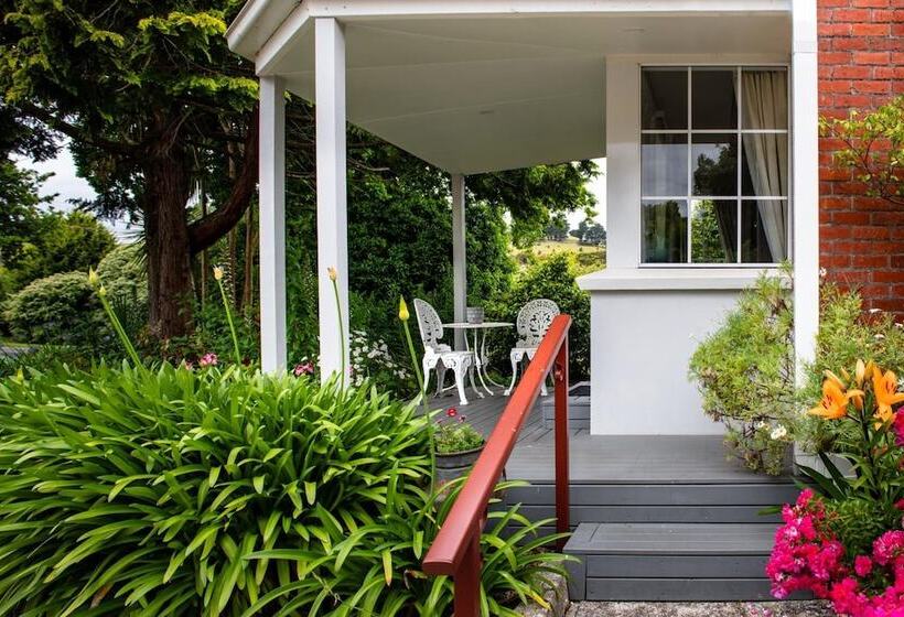 Alexandria Bed And Breakfast