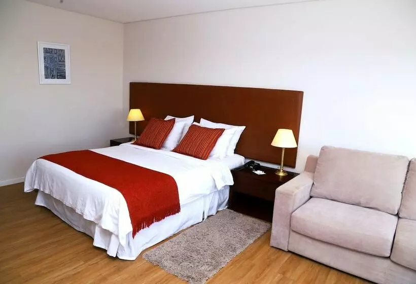 호텔 Altos Del Arapey All Inclusive, Golf & Spa