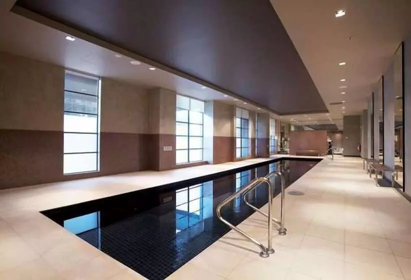 Astra Apartments St Kilda Rd