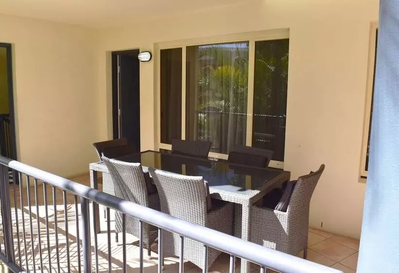 Beachside Holiday Apartments