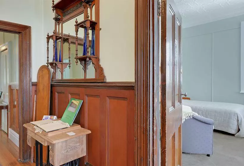 مبيت وإفطار Mt Lyell Anchorage