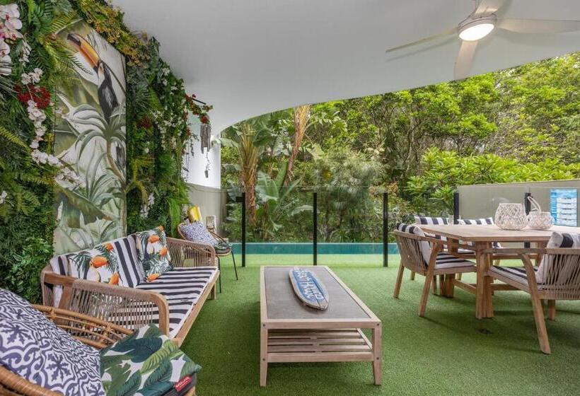 Cotton Beach Resort  Tweed Coast Holidays ®