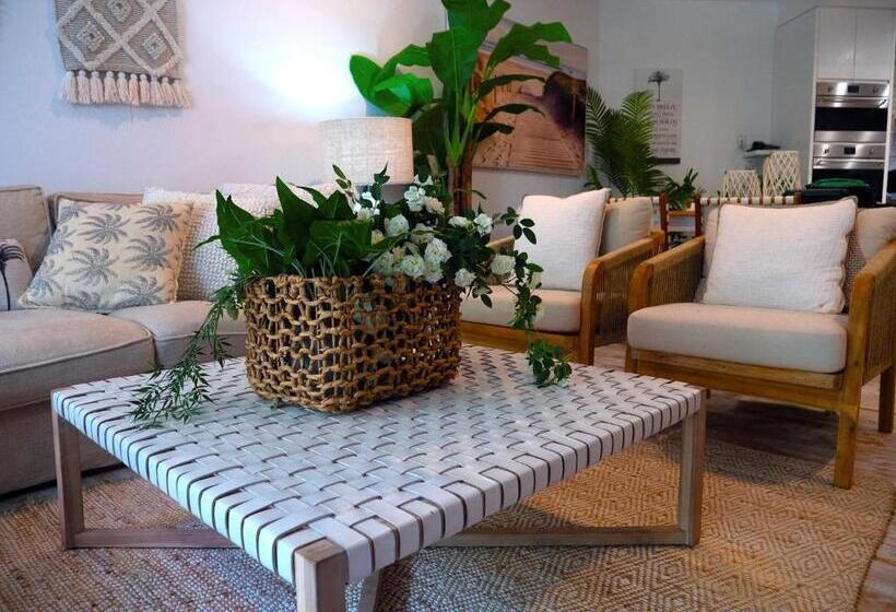 Cotton Beach Resort  Tweed Coast Holidays ®