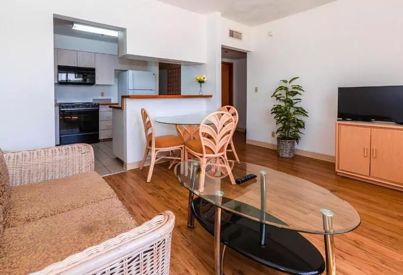 Hotell Alupang Beach Tower