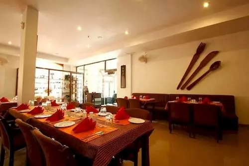 هتل Ashirwad Heritage Resort