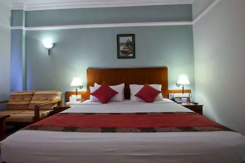 هتل Ashirwad Heritage Resort