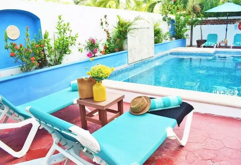 فندق Corales Suites