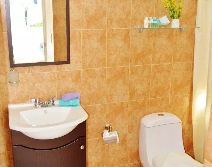 فندق Corales Suites